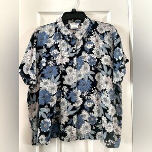 Calligraphie, Zinnia Navy Floral Cuffed Short Dolman Sleeves Linen Top.